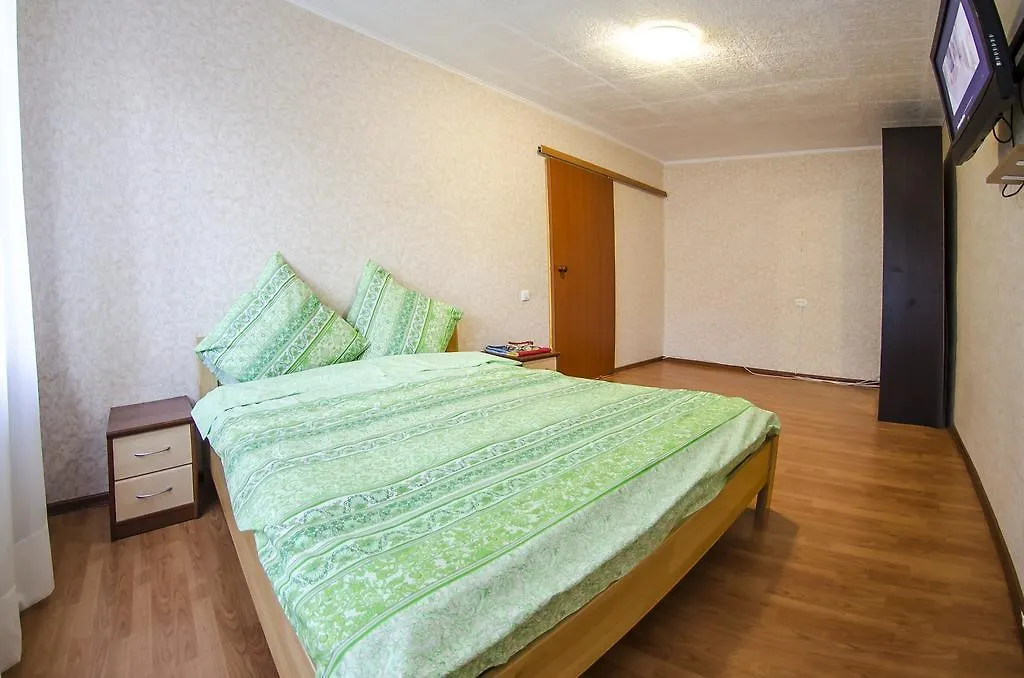 Vip Apartment On 14 Vidradnyi Avenue 基輔