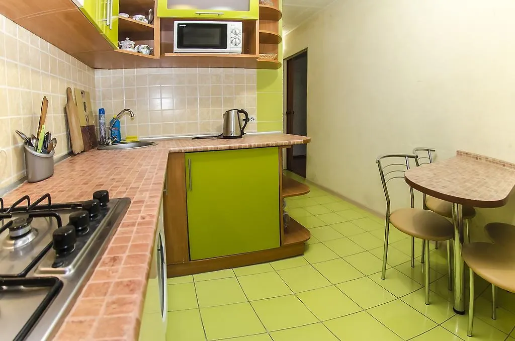 Vip Apartment On 14 Vidradnyi Avenue 基輔 0*,  乌克兰